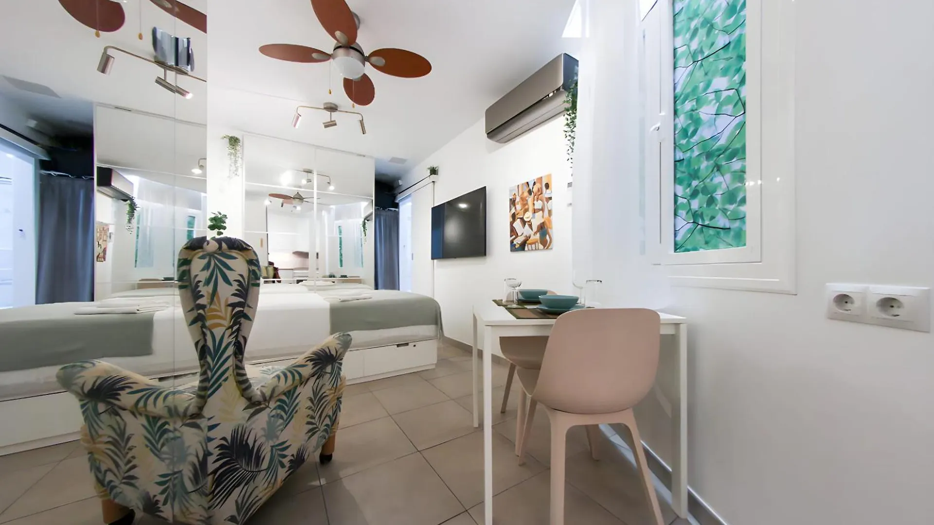 Sombrita Del Sol Studio Interior Las Palmas de Gran Canaria 0*,  Spain